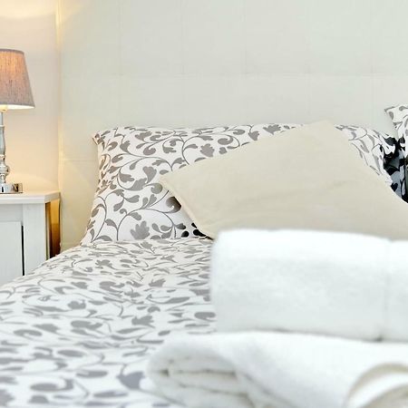 Bbhome Trastevere Station White Chic Apartment 로마 외부 사진